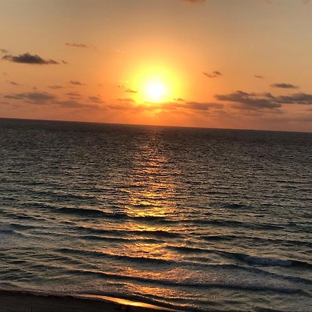 Ocean View Apartment Cancún Eksteriør billede