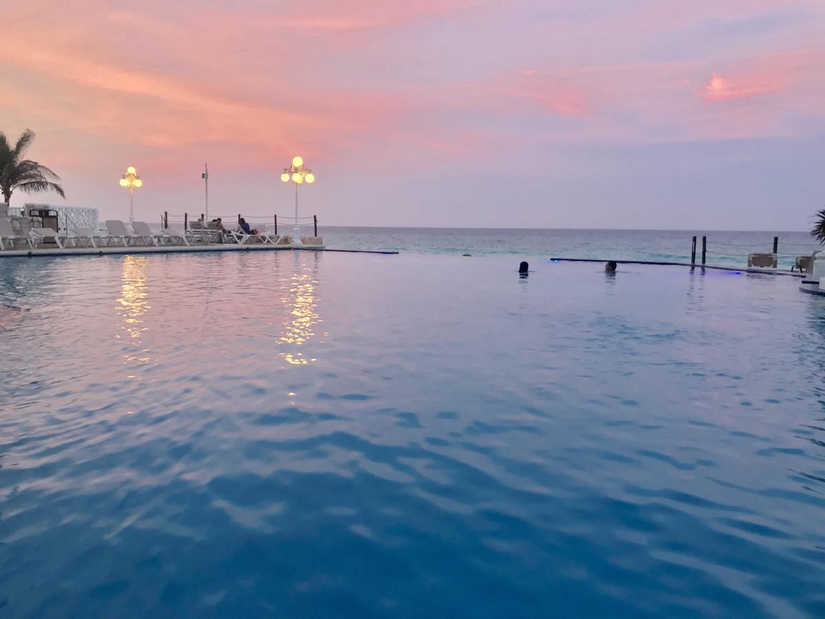 Ocean View Apartment Cancún Eksteriør billede